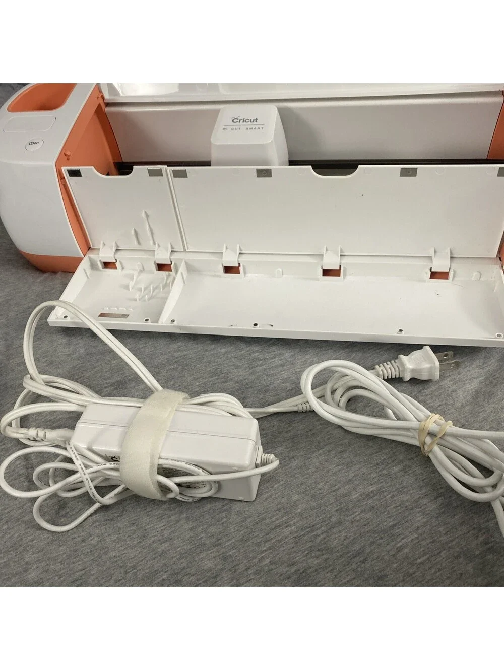 Cricut Explore One CXPL101 Electronic Cutter Bundle W/Power Adapter No Blade